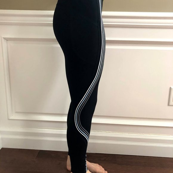 Lululemon Speed Light Leggings 25" Size 2 - Picture 3 of 3